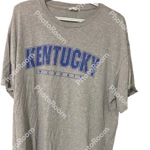 Kentucky wildcats T-shirt size xl